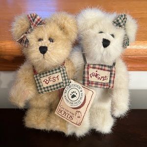 Boyds Bears - The Boyds Collection Ltd. - Accept No Substitutes